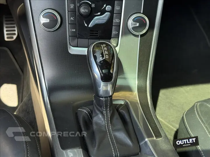 XC60 2.0 T5 R DESIGN TURBO GASOLINA 4P AUTOMÁTICO