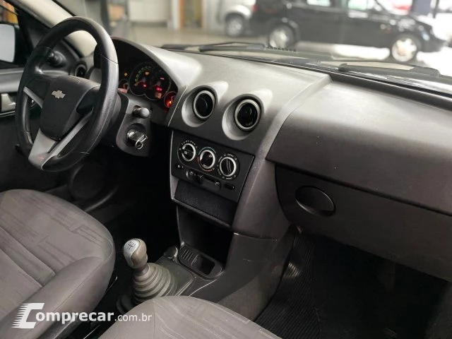 PRISMA - 1.4 MPFI MAXX 8V 4P MANUAL