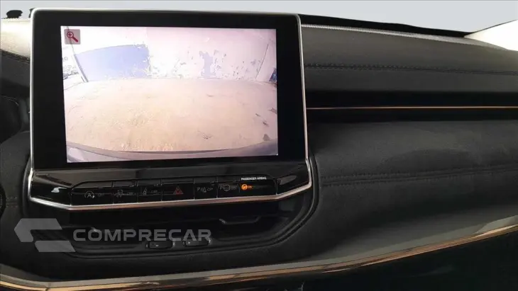 COMMANDER 1.3 T270 TURBO FLEX LIMITED AT6