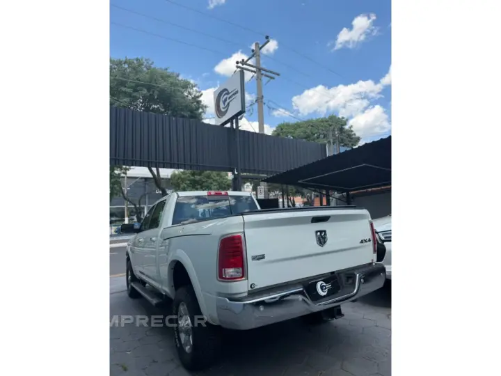 2500 6.7 LARAMIE 4X4 CD I6 TURBO DIESEL 4P AUTOMÁTICO