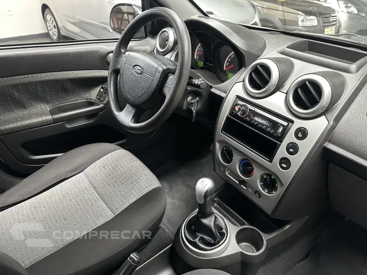 FIESTA 1.6 MPI Class Sedan 8V