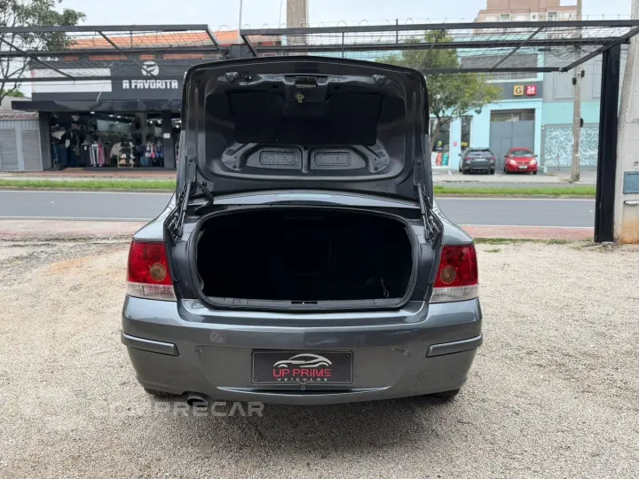 VECTRA 2.0 MPFI ELEGANCE 8V 140CV FLEX 4P MANUAL