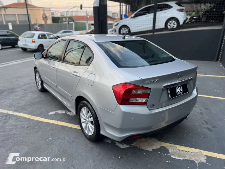 CITY Sedan LX 1.5 Flex 16V 4p Aut.