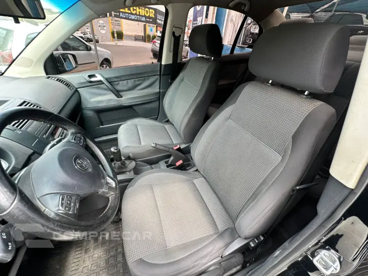 POLO SEDAN 1.6 8V