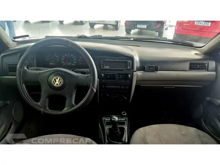 SANTANA 1.8 MI 8V GASOLINA 4P MANUAL