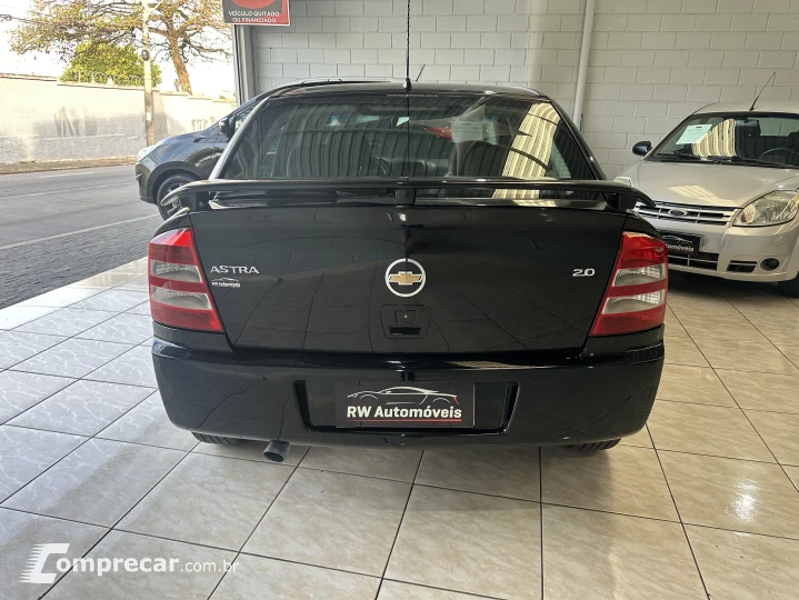 ASTRA 2.0 MPFI Advantage 8V