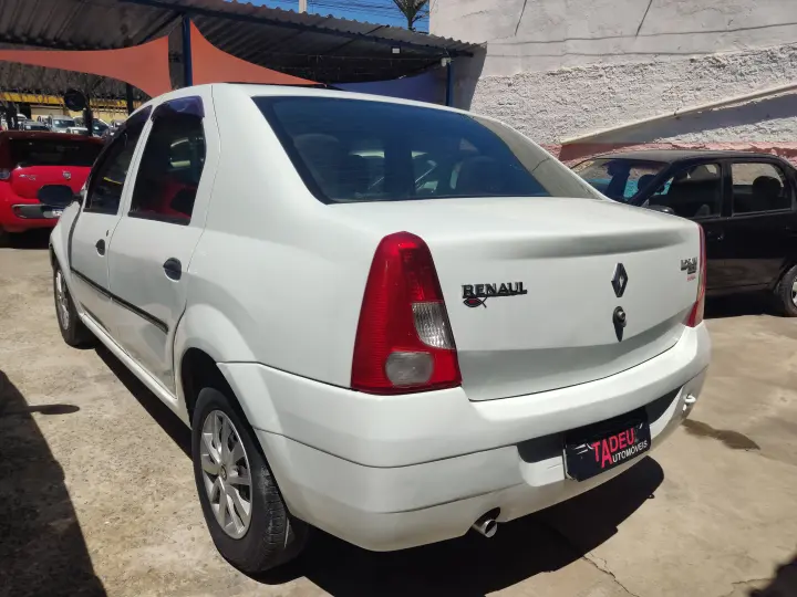 LOGAN 1.0 Expression 16V