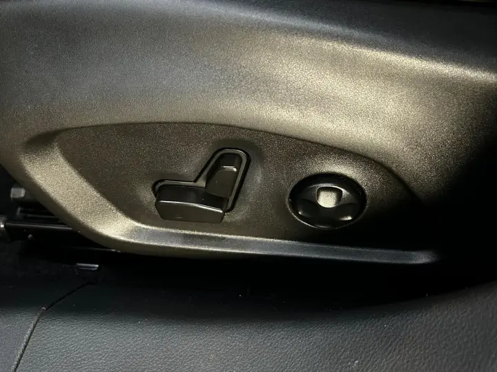 Commander Overl. TD380 2.0 4x4 Die. Aut.