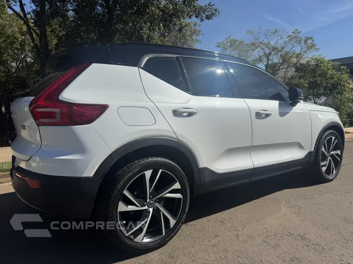 XC40 1.5 T5 Hybrid R-design FWD Geartronic