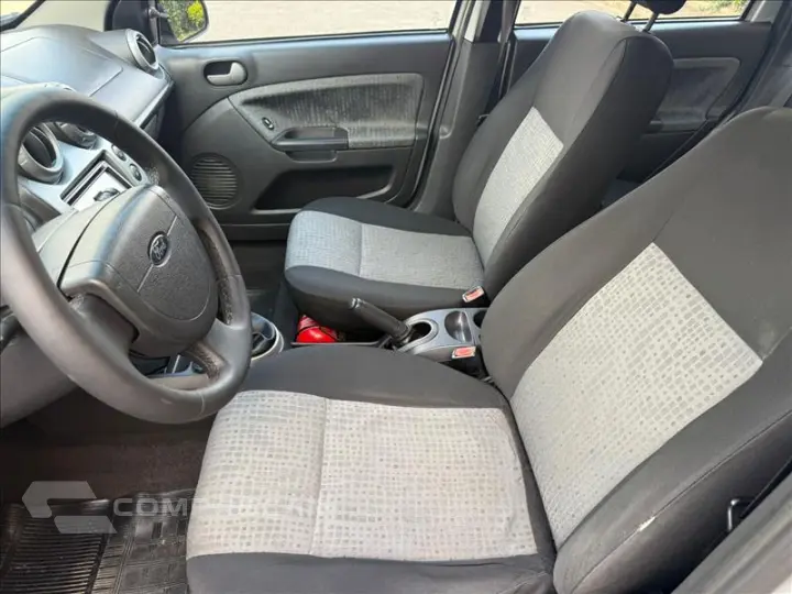 FIESTA 1.6 MPI Sedan 8V