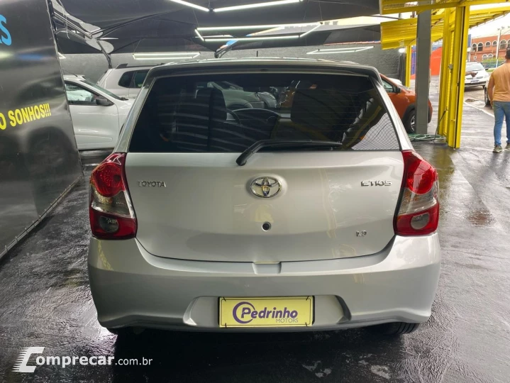 Etios Hatch 1.3 16V 4P FLEX X