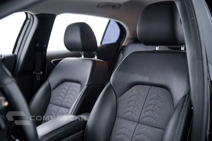 GLA 200 Advance 1.6/1.6 TB 16V Flex Aut.