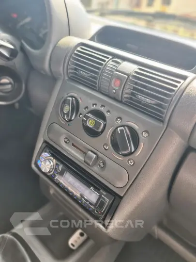 CORSA 1.6 MPFI GLS Sedan 8V