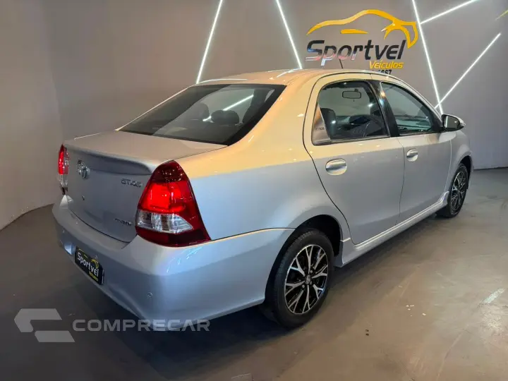 Etios 1.5 Platinum Sedan 16V Flex 4P Automático