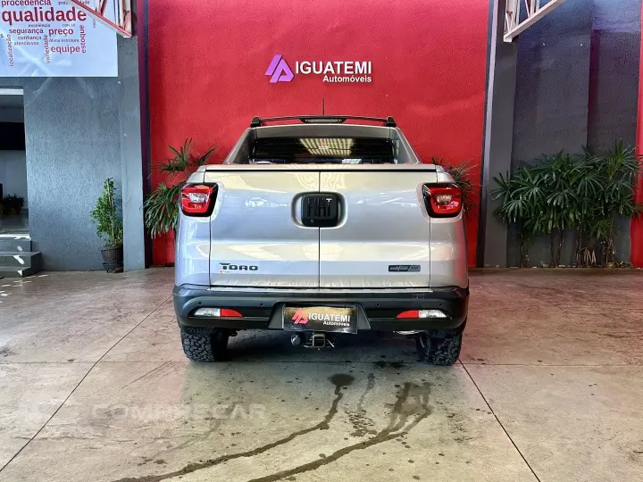 TORO 2.0 16V TURBO DIESEL ULTRA 4WD AT9