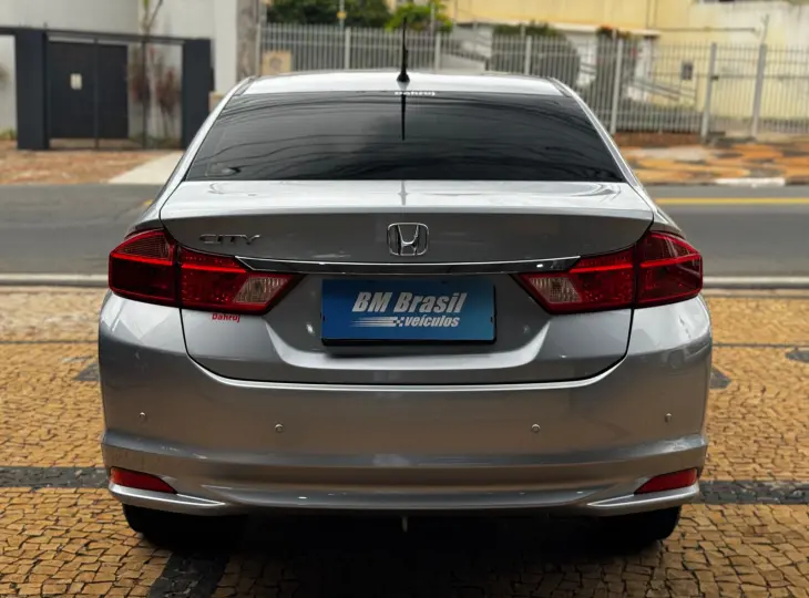 CITY 1.5 LX Sedan 16V