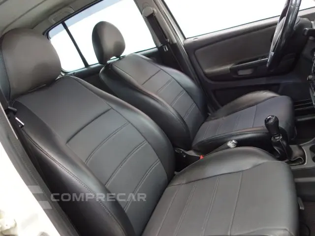 FOX - 1.6 MSI COMFORTLINE 8V 4P MANUAL