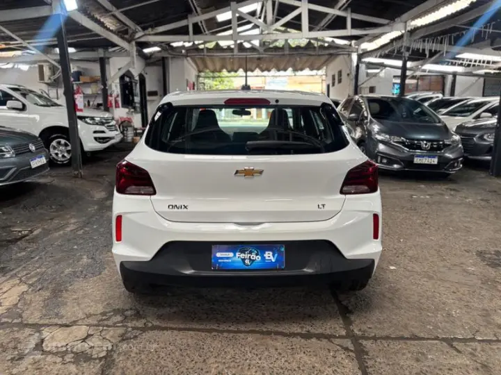 ONIX HATCH LT 1.0 12V FLEX 5P MEC