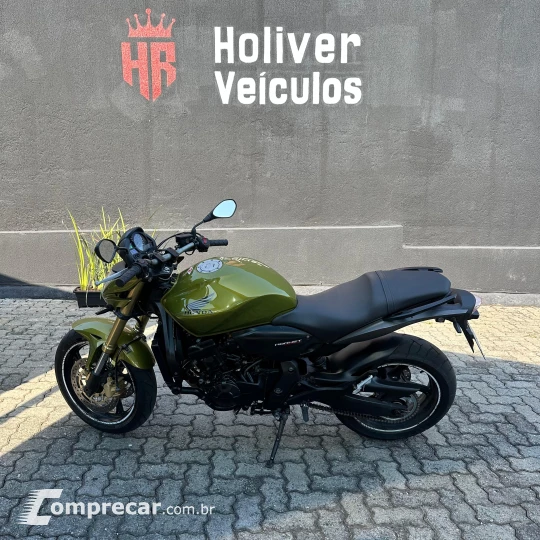 CB600F HORNET