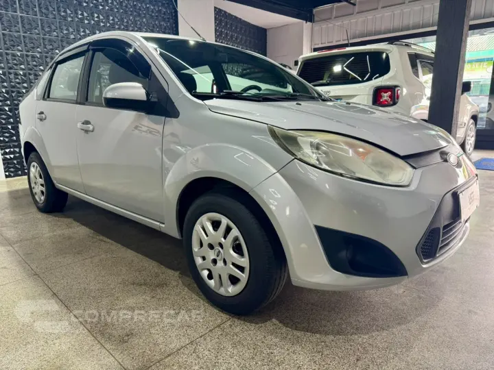 Fiesta Sedan 1.6 4P FLEX