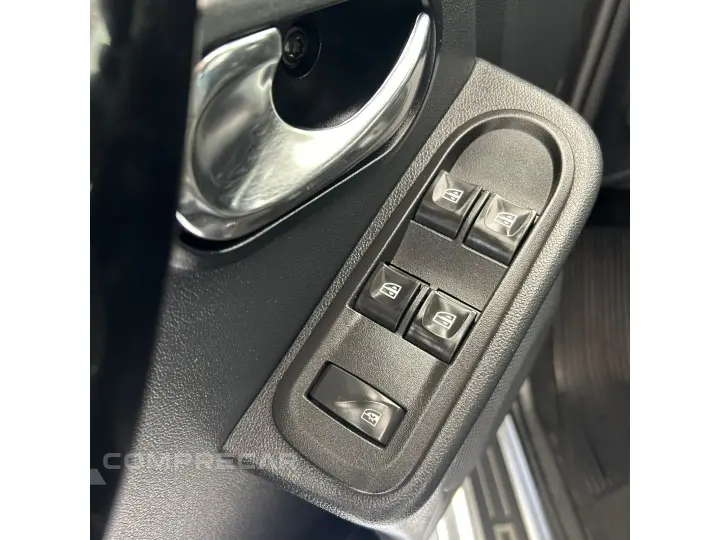 DUSTER OROCH 2.0 16V FLEX DYNAMIQUE 4P MANUAL