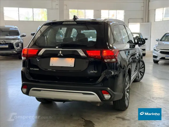 OUTLANDER 2.0 MIVEC GASOLINA HPE AUTOMÁTICO