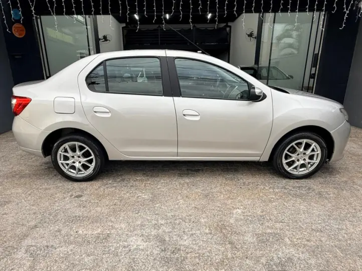 LOGAN 1.6 Dynamique 8V