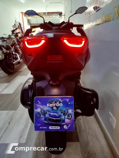 XMAX 250