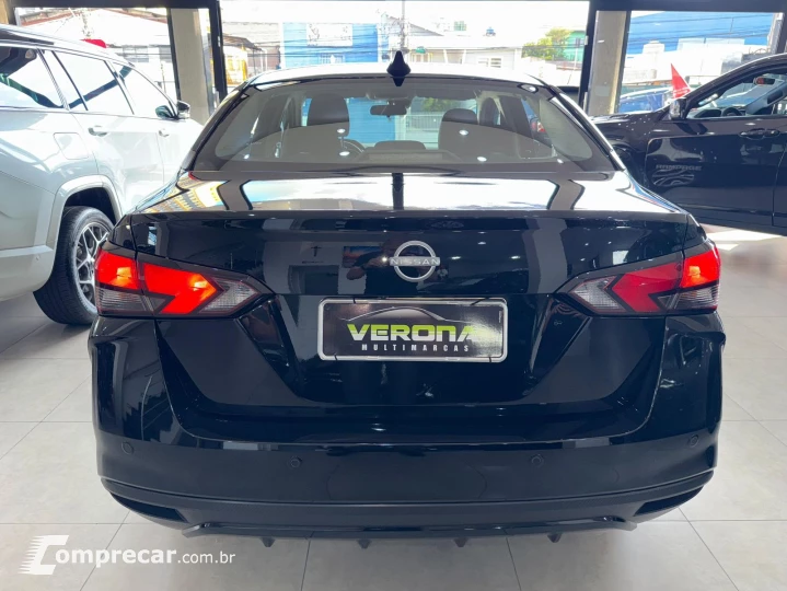 Versa Advance 1.6
