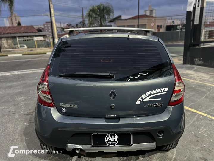 SANDERO STEPWAY Hi-Flex 1.6 16V 5p