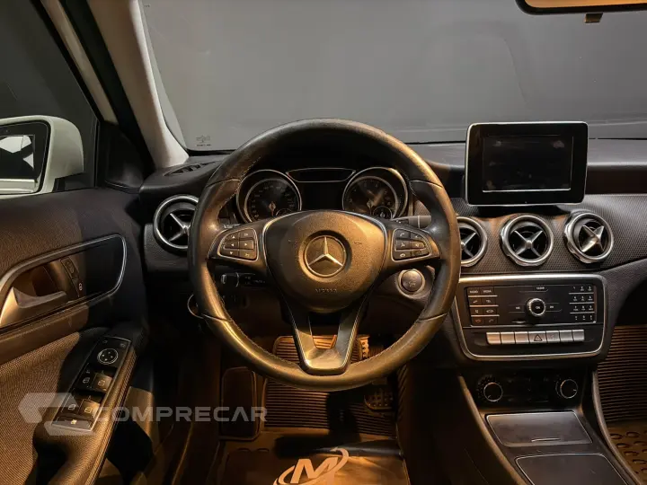 GLA 200 1.6 CGI FLEX STYLE 7G-DCT