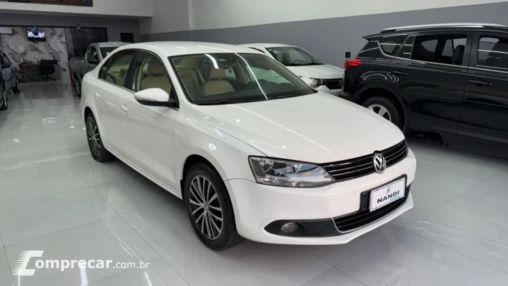 JETTA Highline 2.0 TSI 16V 4p Tiptronic