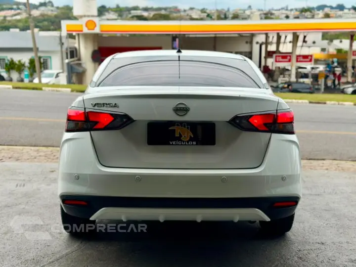 VERSA Advance 1.6 16V Flex Aut.