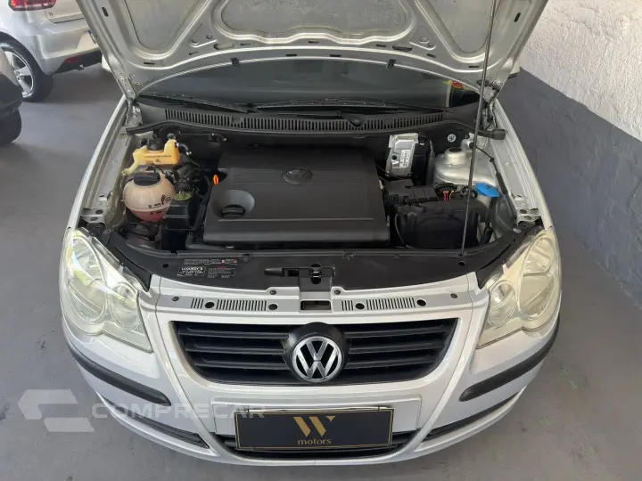 POLO SEDAN 1.6 MI 8V