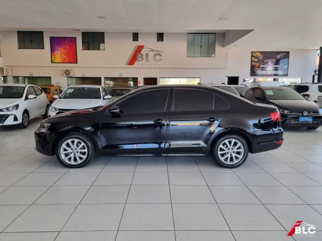 JETTA - 2.0 COMFORTLINE 4P TIPTRONIC