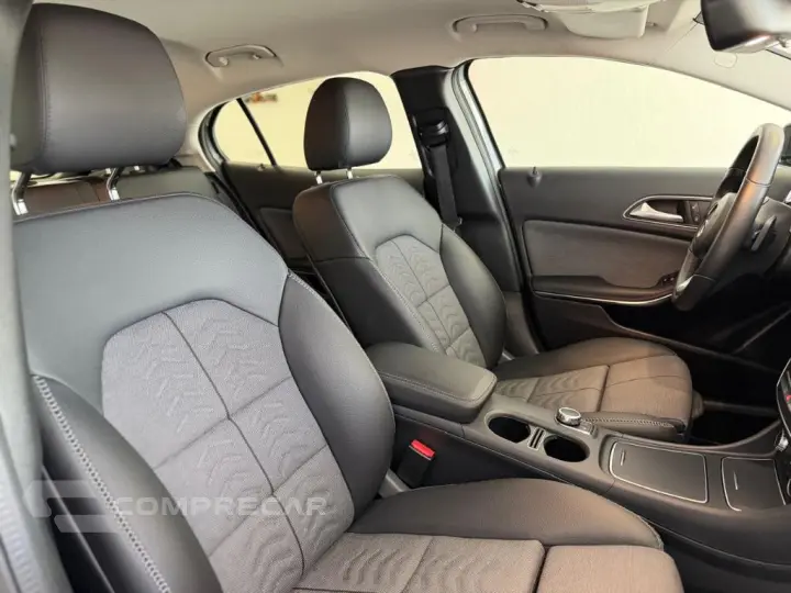 GLA 200 Style 1.6 TB 16V/Flex Aut.