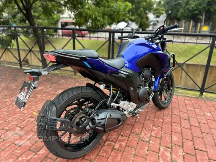FZ25 FAZER