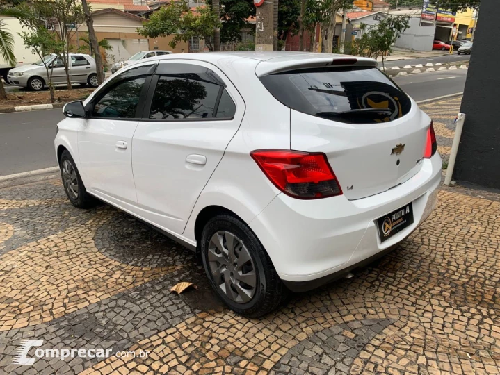 ONIX HATCH LT 1.4 8V FlexPower 5p Mec.