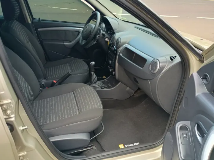 SANDERO 1.6 Expression 8V