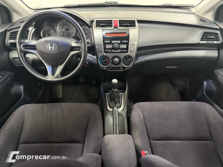CITY 1.5 LX Sedan 16V
