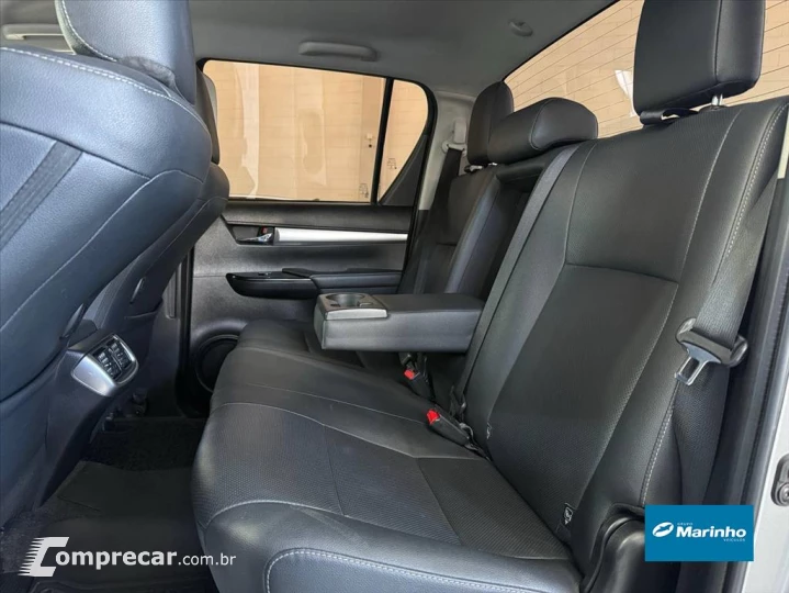 HILUX 2.8 D-4D TURBO DIESEL CD SRX 4X4 AUTOMÁTICO