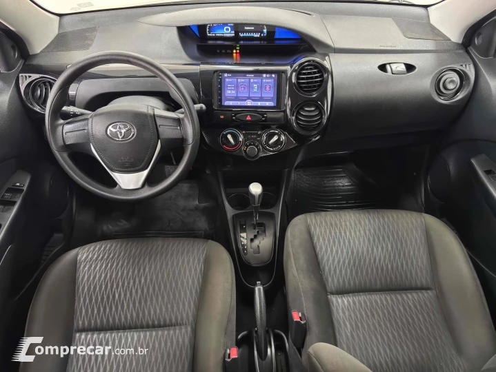 ETIOS 1.5 X PLUS SEDAN 16V FLEX 4P AUTOMÁTICO