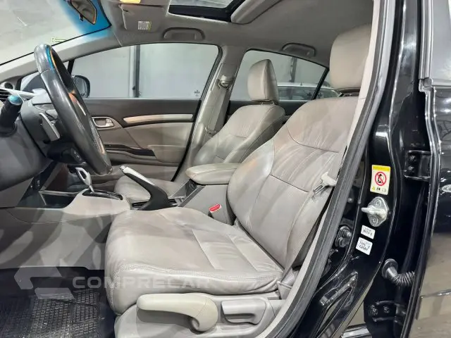 CIVIC - 1.8 EXS 16V 4P AUTOMÁTICO