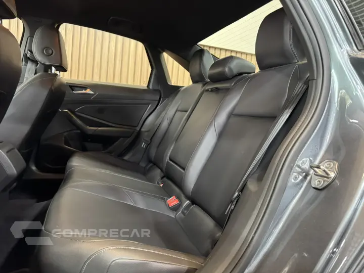 JETTA 1.4 250 TSI TOTAL FLEX R-LINE TIPTRONIC