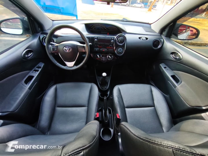 Etios Sedan 1.5 16V 4P FLEX XLS