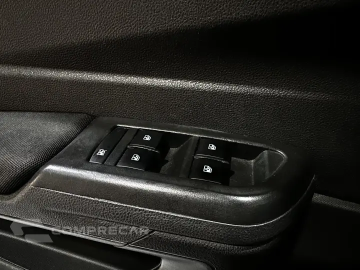 ONIX 1.4 MPFI LTZ 8V FLEX 4P AUTOMÁTICO