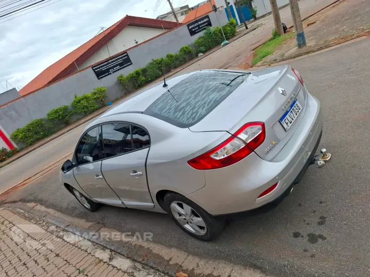 Fluence 2.0 Dynamique 16V Flex 4P Automático