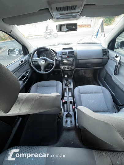 POLO SEDAN 1.6 8V