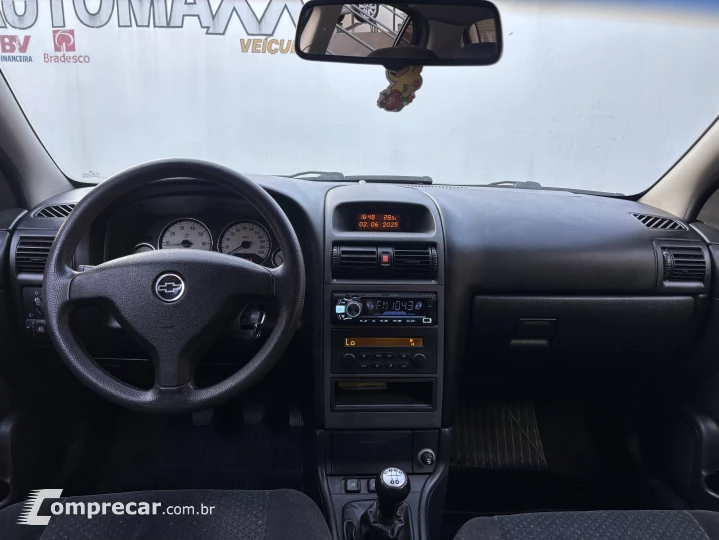 ASTRA 2.0 MPFI Advantage 8V