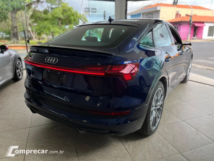 E-TRON ELÉTRICO SPORTBACK PERFORMANCE QUATTRO